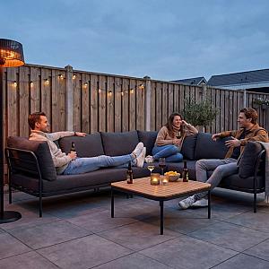 <p><strong>Heaters voor een warm en sfeervol terras</strong></p>

<p>Met een heater geniet je langer van gezellige avonden buiten, zelfs wanneer de temperatuur daalt. Onze heaters bieden directe en aangename warmte voor jouw terras, veranda, balkon of overkapping. Kies uit stijlvolle elektrische heaters, infrarood terrasverwarmers of vrijstaande modellen die perfect passen bij iedere buitenruimte.</p>

<p>Dankzij moderne technologie leveren onze heaters effici&euml;nte warmte met een laag energieverbruik. Veel modellen zijn uitgerust met handige functies zoals afstandsbediening, meerdere warmtestanden en weerbestendige materialen voor langdurig gebruik. Infrarood heaters verwarmen direct personen en objecten in plaats van de lucht, wat zorgt voor snelle en comfortabele warmte.</p>

<p>Waarom kiezen voor onze heaters?</p>

<ul>
	<li>Directe en effici&euml;nte warmte</li>
	<li>Geschikt voor terras, veranda en balkon</li>
	<li>Verkrijgbaar als hangend, wand- of staand model</li>
	<li>Energiezuinige infrarood technologie</li>
	<li>Modern design en duurzame materialen</li>
	<li>Ideaal voor zowel particulier als horeca gebruik</li>
</ul>

<p>Of je nu een compacte heater zoekt voor een balkon of krachtige terrasverwarming voor een grote buitenruimte: ontdek onze collectie en cre&euml;er het hele jaar door een comfortabele plek buiten.</p>
