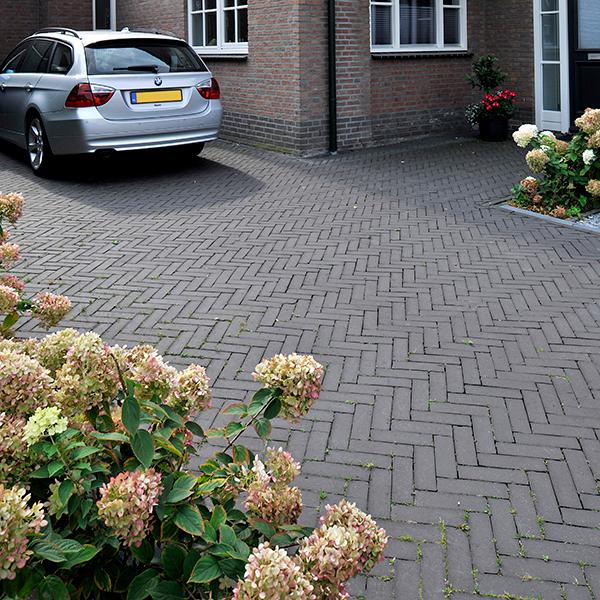 Island.XG.101 - WF 20x4,8x6 cm - zwart gemêleerd - bezand ongetr.