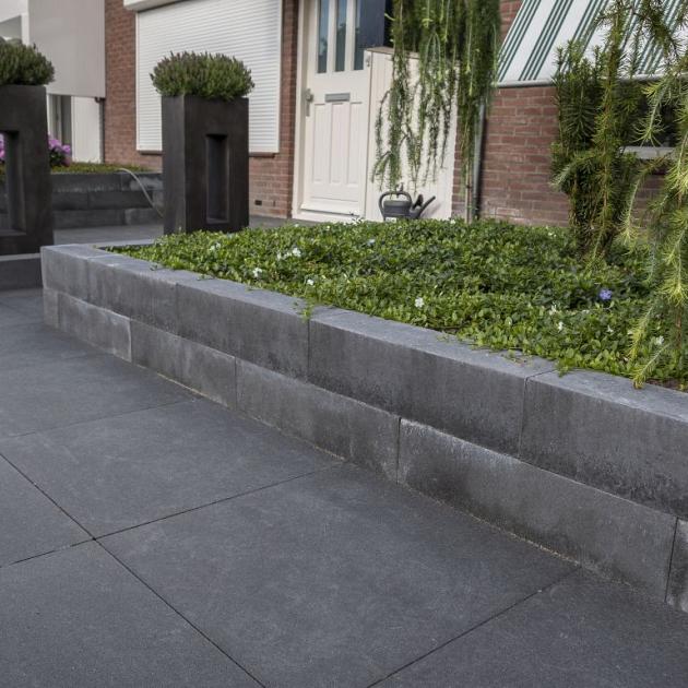 Muurblok strak antraciet  15x15x60 cm (R)