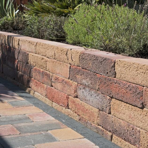 Muurblok - Alp.X.810  40x15x10 cm bruin - rood gemêleerd