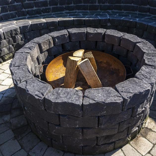 Muurblok - Alp.X.8109 - 17/24x15x10 cm - antraciet