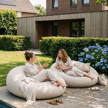 Nest - Opblaasbaar zonnebed Zand